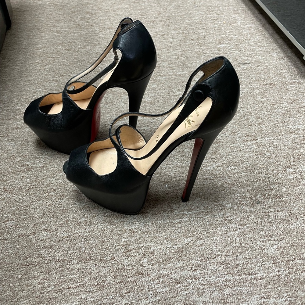 Barely used Christian Loboutins